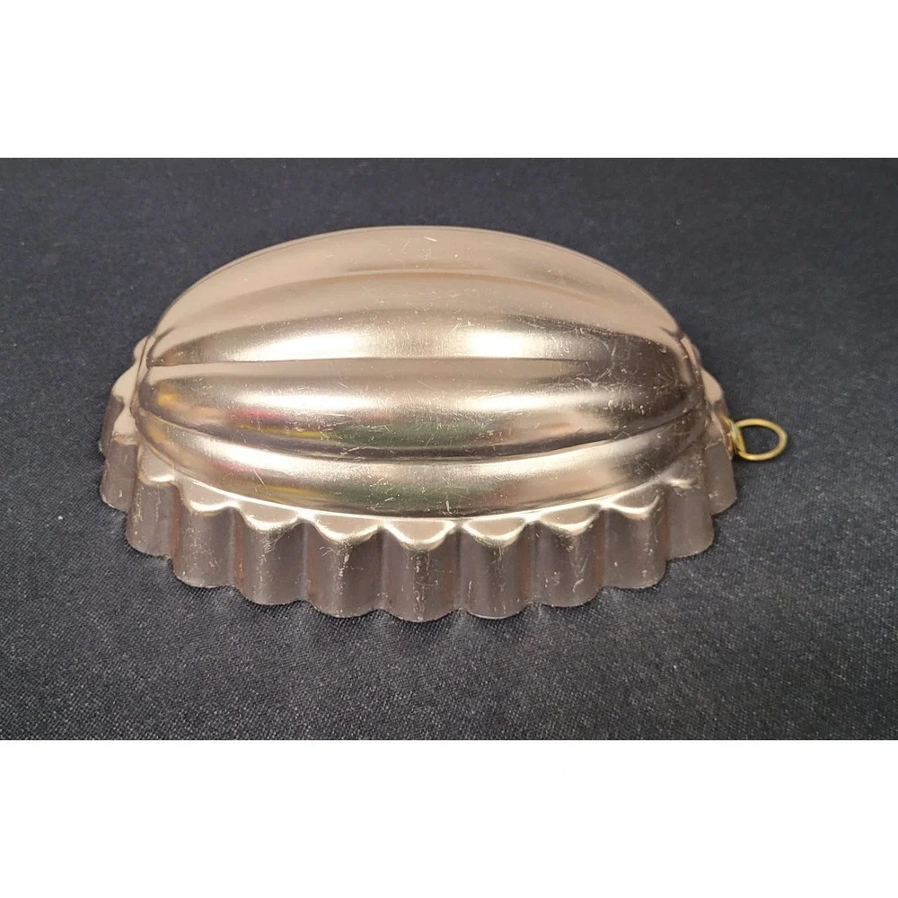 VTG 70s Copper-Tone Scalloped Oval Melon Fluted Gelatin Mold Wall Hanging Decor